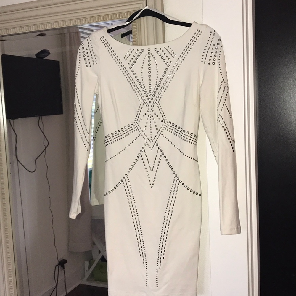 Body-con cocktail dress